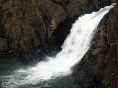 dudhsagar waterfall dudh sagar