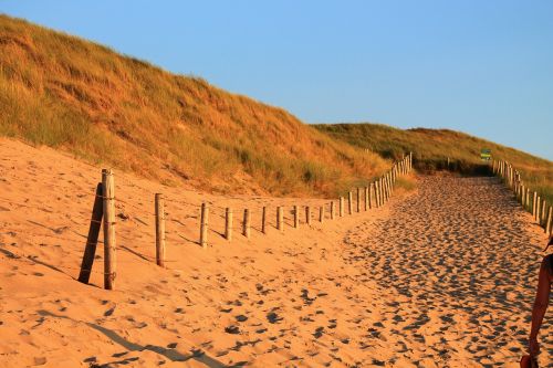 dune dike away