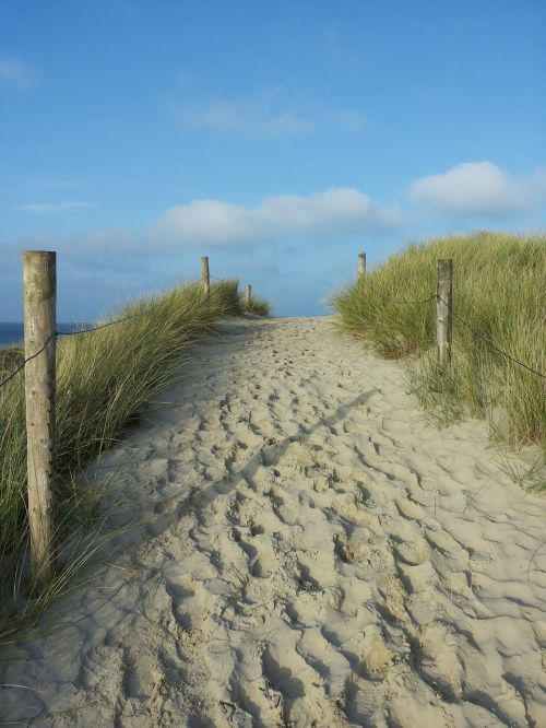 dünenweg footprints sand