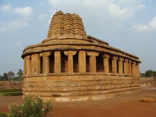 durg temple aihole karnataka