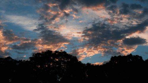 dusk sun clouds