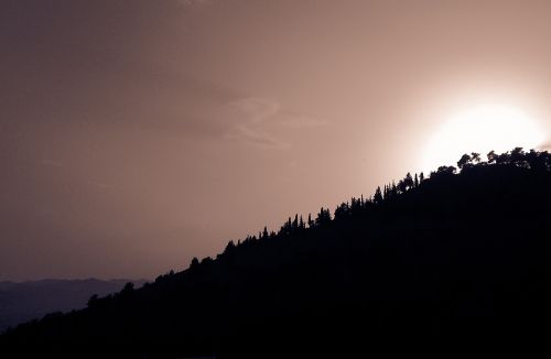 dusk sky mountains