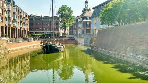 düsseldorf landscape city