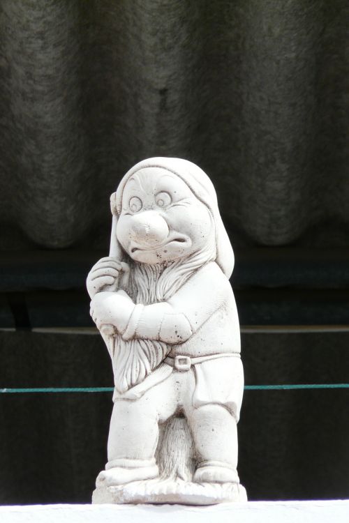 dwarf sculpture stone figure