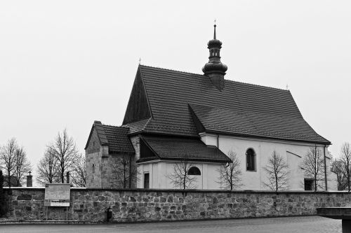 dziekanowice church romance