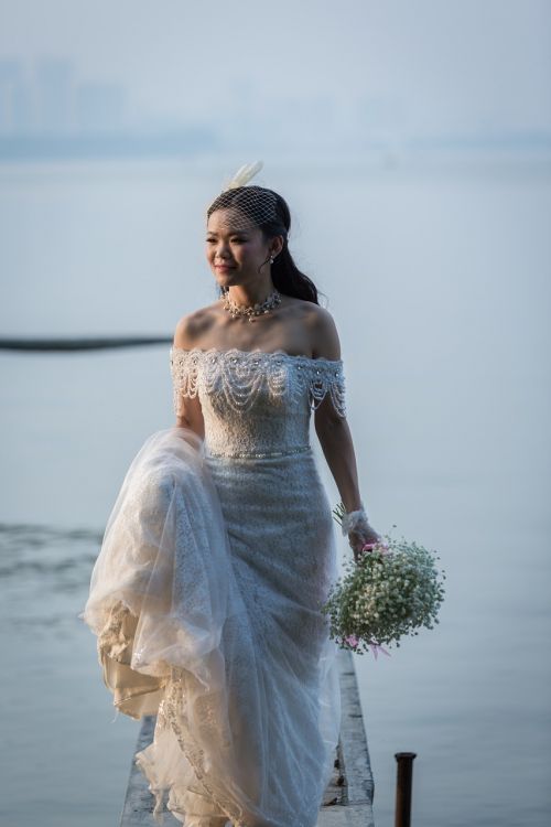 east lake wedding dresses limbo door
