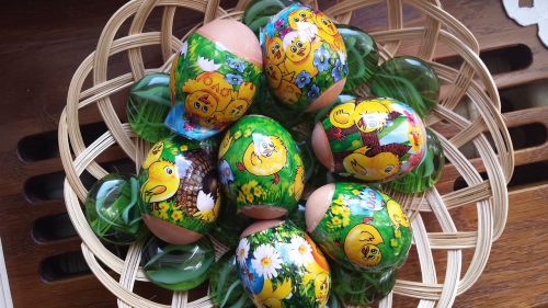 easter eggs spring