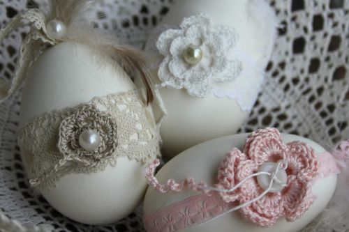 easter eggs decorating old side