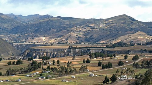 ecuador  mountains  landscape