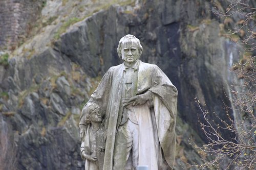 edinburgh  scotland  statue