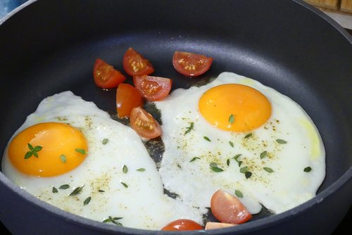 egg  fried  pan