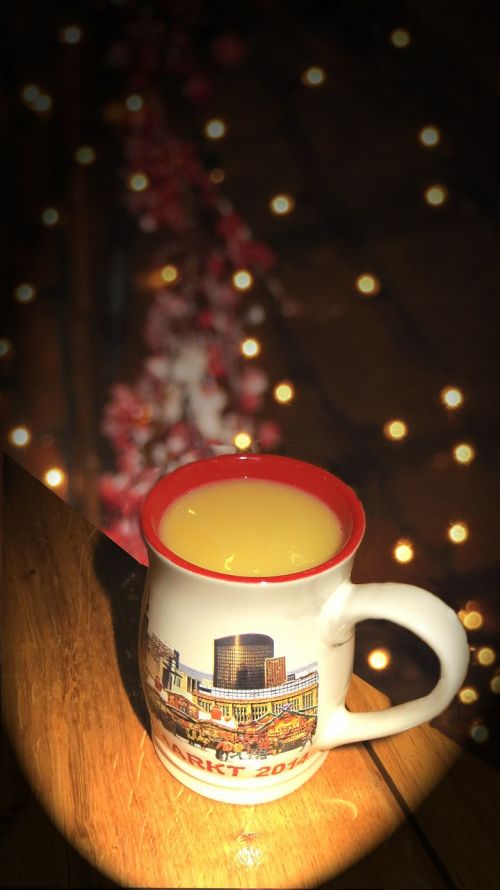eggnog christmas market hot drink