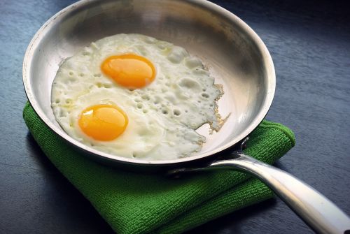eggs fried sunny side up