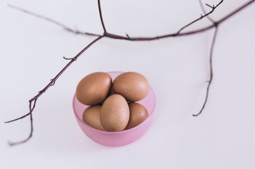 eggs pink container