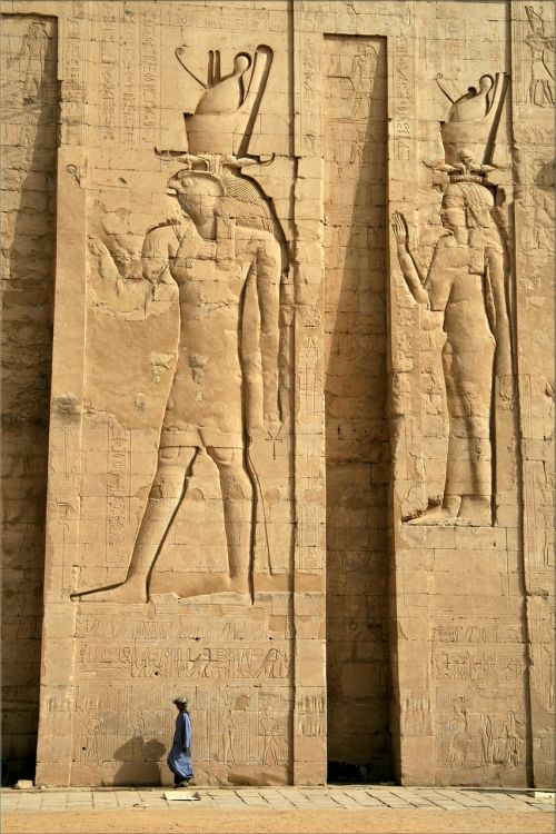 egypt low relief pharaoh