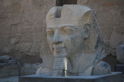 egypt statue temple