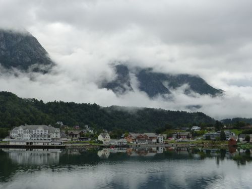 eidfjord norway fjords