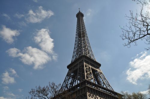 eiffel tower paris france