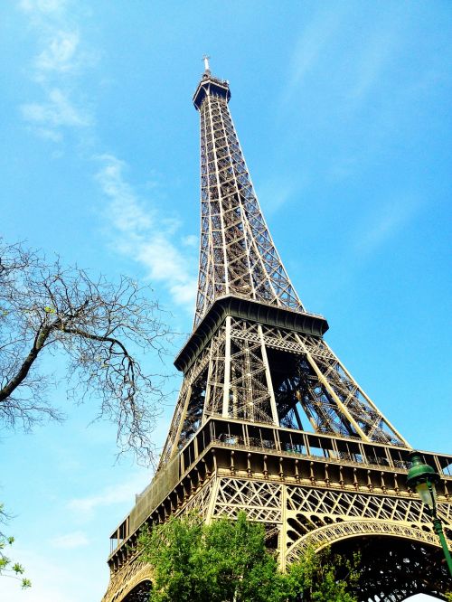 eiffel tower paris france