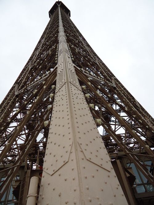 eiffel tower tower paris