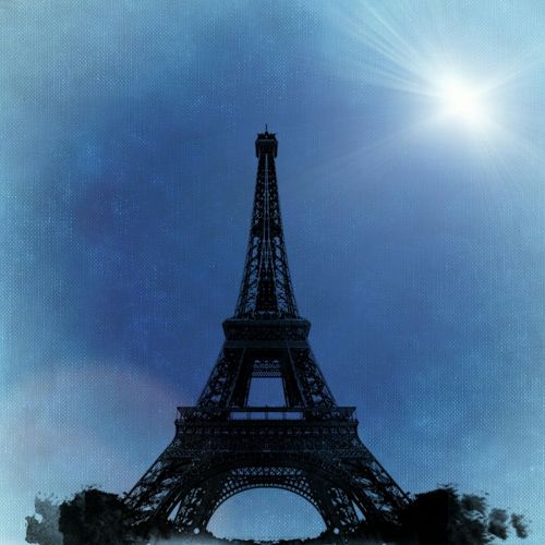 eiffel tower blue sky paris