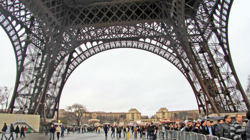 eiffel tower paris france