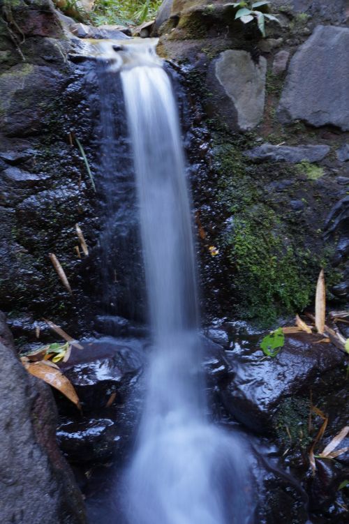 el salvador waterfall water