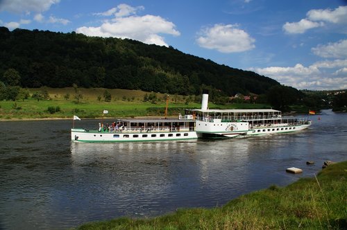 elbe  river  ship