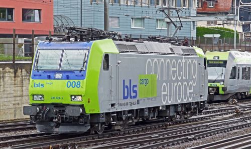 electric locomotive bls br485