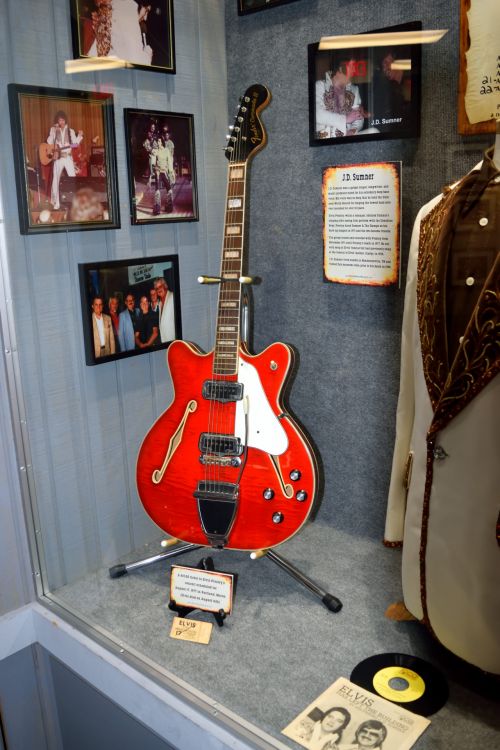 Elvis Presley&#039;s Electric Guitar