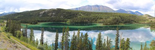 emerald lake yukon carcross