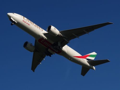 emirates boeing 777 aircraft