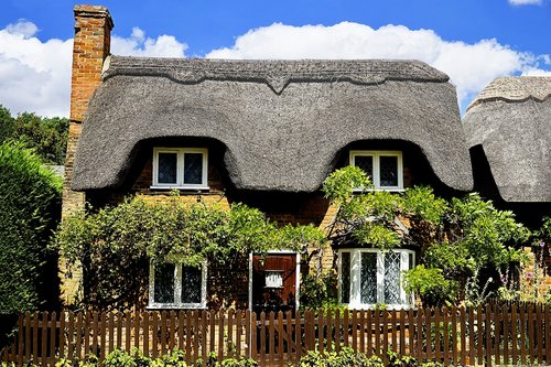 english  village  cottage