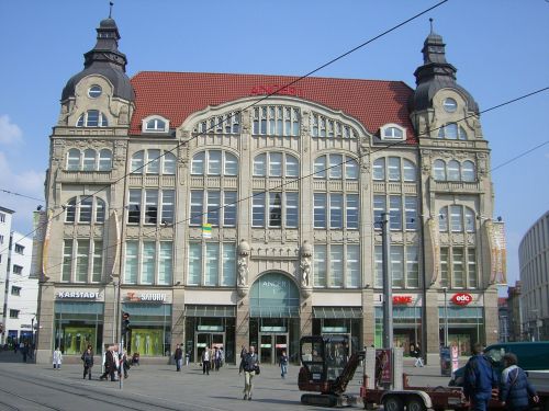 erfurt bahnhofplatz building