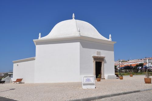 ericeira chapel monument