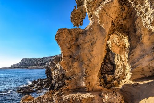 erosion window formation