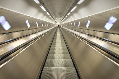 escalator perspective tube