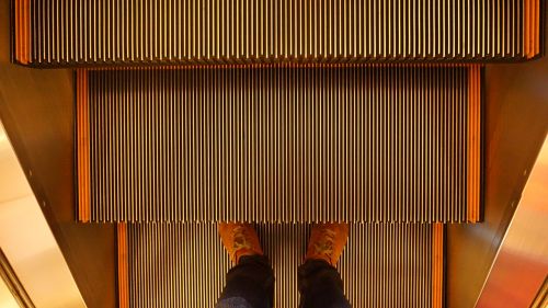 escalator staircase moving