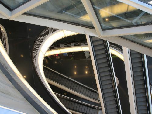 escalator floors entrance hall