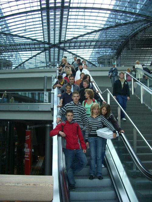 escalator down berlin