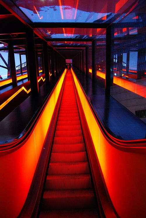 escalator input ruhr museum