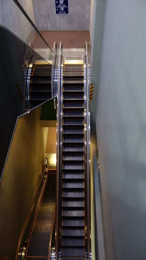 escalator building internal