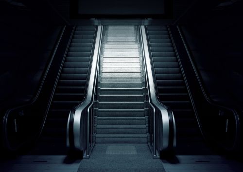 escalator metro stairs