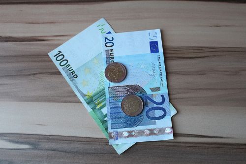 euro money bills