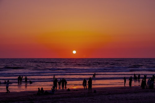 evening  sunlight  goa