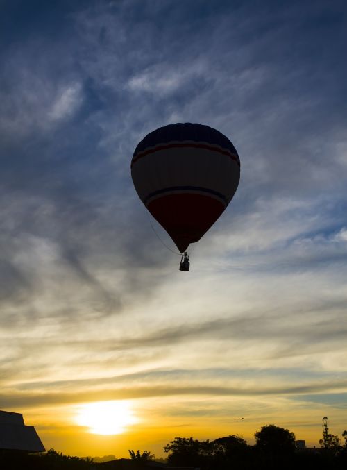 eventide hot air ballooning sky