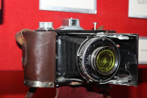 exhibit old camera rarity