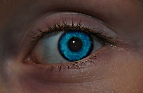 eye blue woman