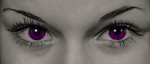 eyes color purple