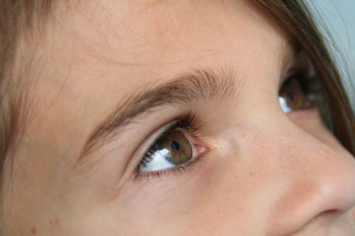 eyes brown girl
